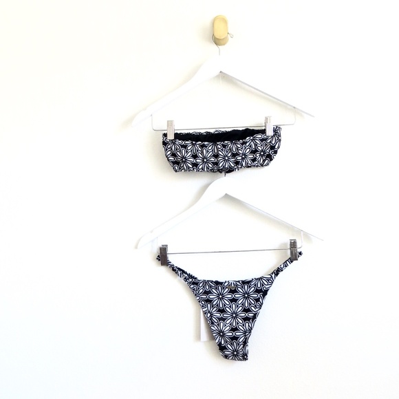 NEW! Kenny Flowers THE Pedregal Bandeau Bikini Top  & String Bikini Bottom Set S - Picture 12 of 16